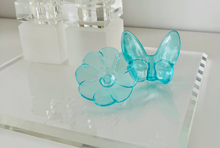 La Flor Collection