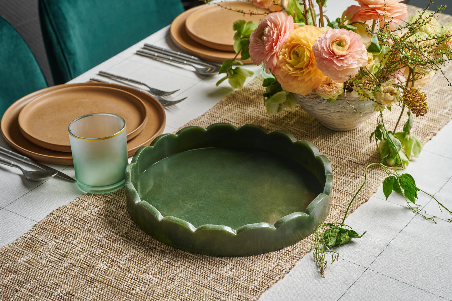 Scalloped Resin Tray 12'' X 1.5''