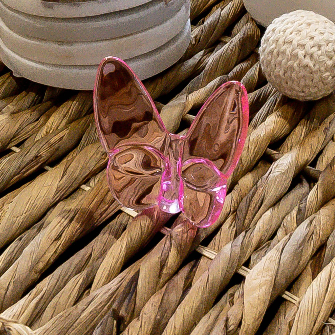 Le Mariposa Crystal Butterfly Figurine in Pink