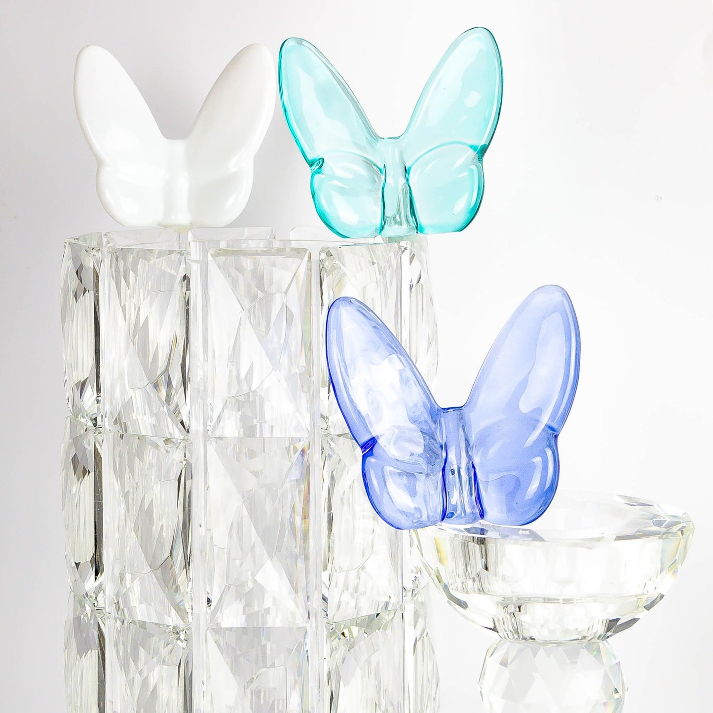 Le Mariposa Crystal Butterfly Figurine in White
