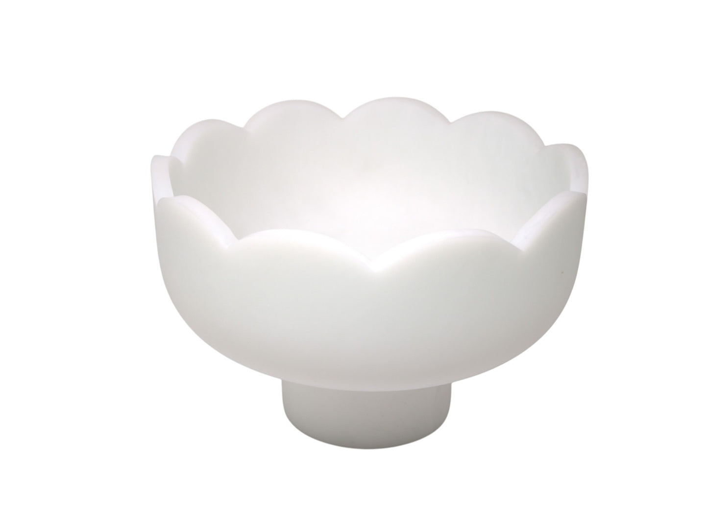 Medium Scalloped Resin Pedestal Bowl in Cream